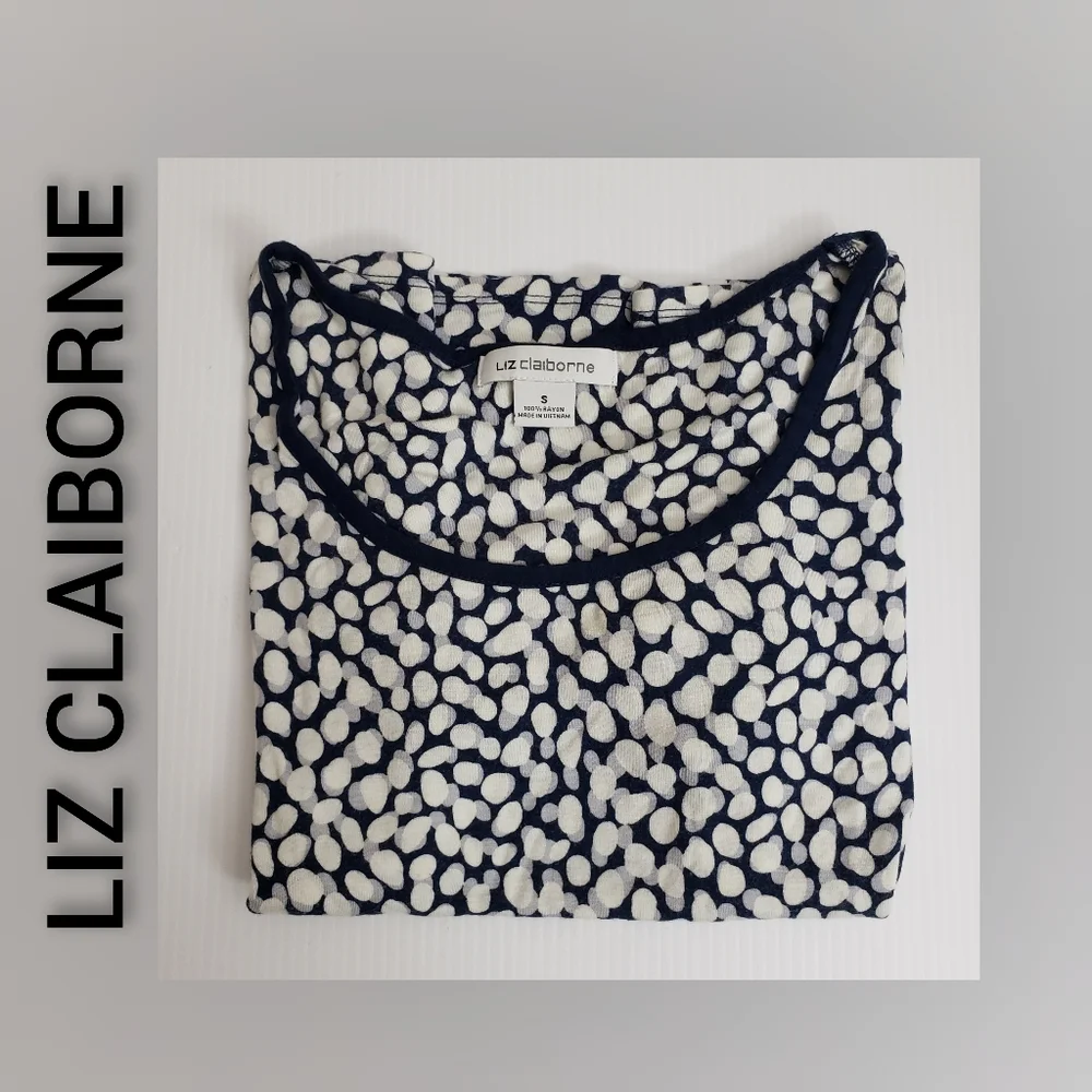 Liz Claiborne Short Sleeve Scoop Neck Top Small